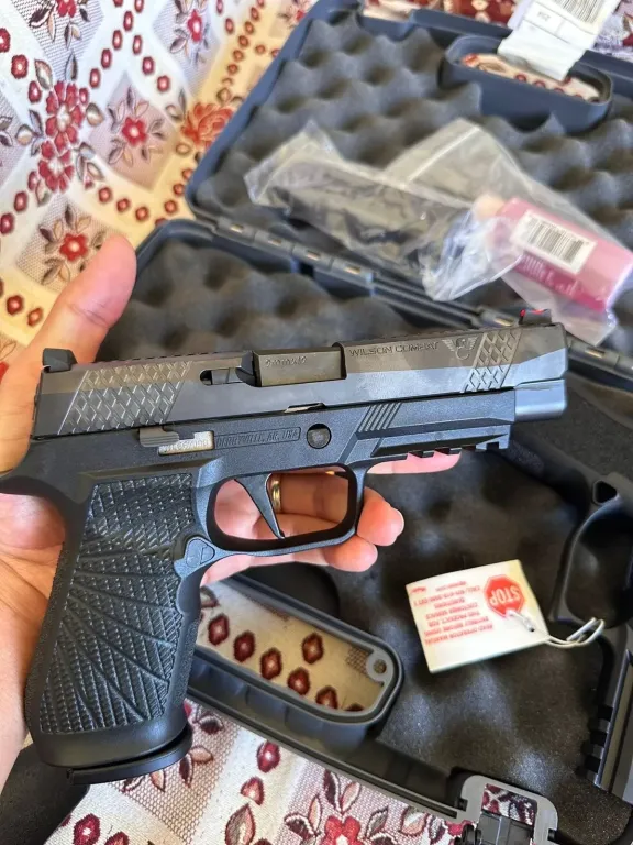 Kamu Görevli̇si̇nden Sifir Kullanilmamiş Full Aksesuarli P320 - 4