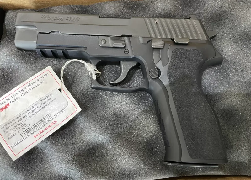 Sıg Sauer P226 Sıfır Amari̇kan Lütfen Evrakınız Hazir Degi̇lse Aramayin