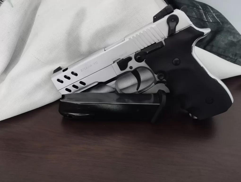 Temiz Sıfır Gibi Tisaş Sport 16 Lı Tabanca - 1