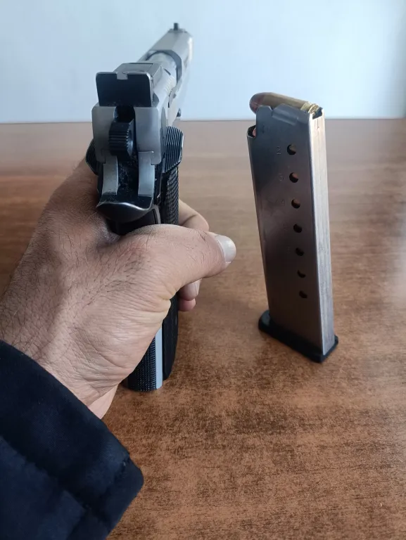 Smith Wesson 945 1