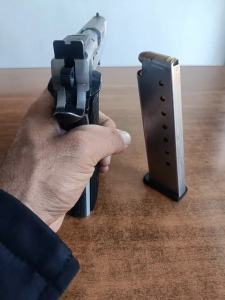 Smith Wesson 945 1