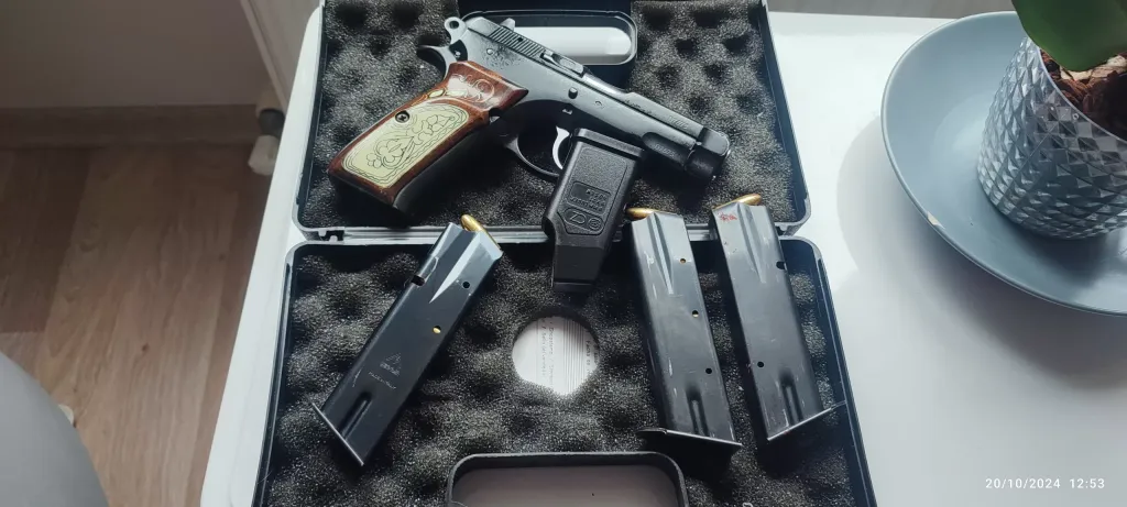 Aci̇l Satilik Cz 75 Semi̇compact Tertemi̇z