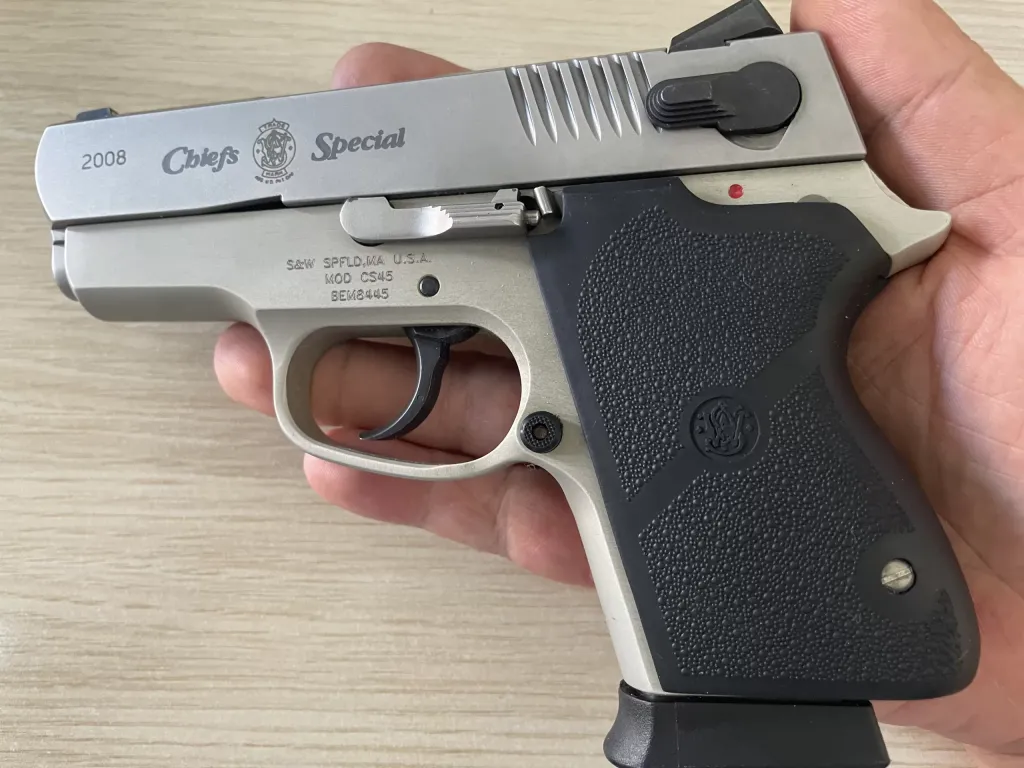 Nadir Özel Ve Kuvvetli 45Lik Smith Wesson Tabanca Kompakt Taşıması Kolay Sesi Obüs Topu Gibi Çıkan Sıfır Makina