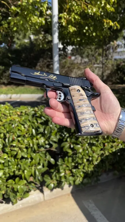 Koleksiyonluk Emsalsiz Colt 45 Lik - 1