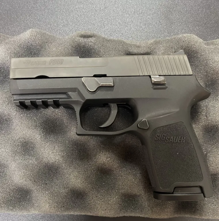 Sig Sauer P250 Acil Satılık Kamu Görevlisinden