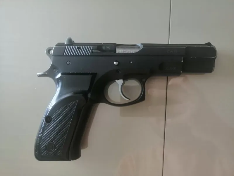 Emniyet Personelinden Cz 75 B