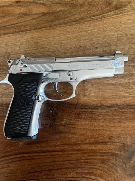 Beretta F92