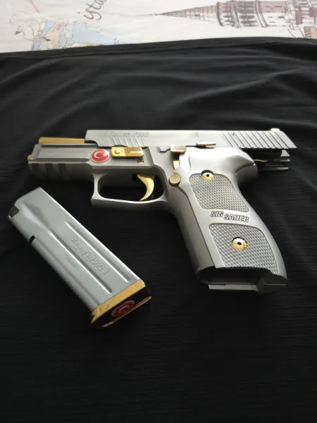 Sig Sauer P229 Also