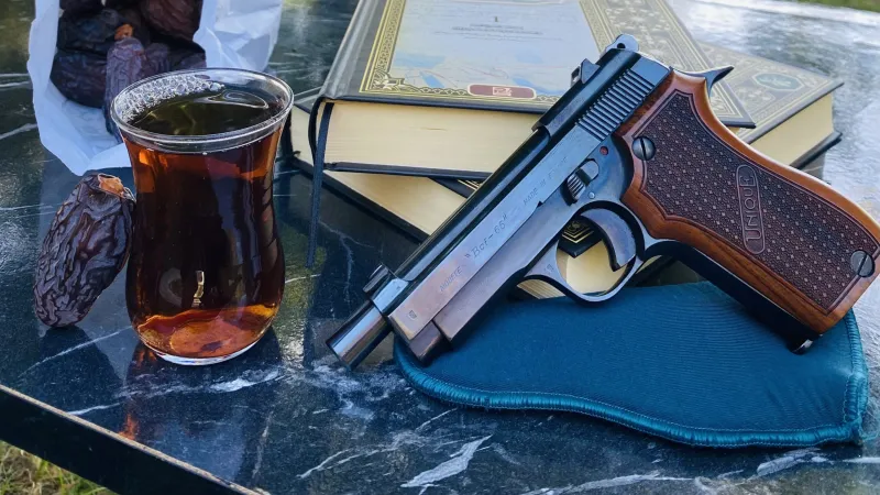 Memurdan Tertemi̇z Fransiz Onlusu