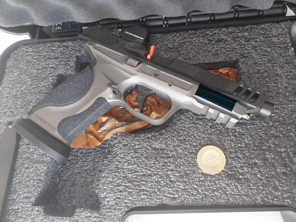 Smith Wesson - 2