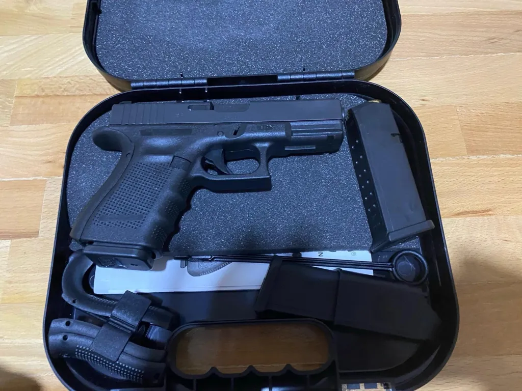 Glock 19 Gen4 Sifir - 1