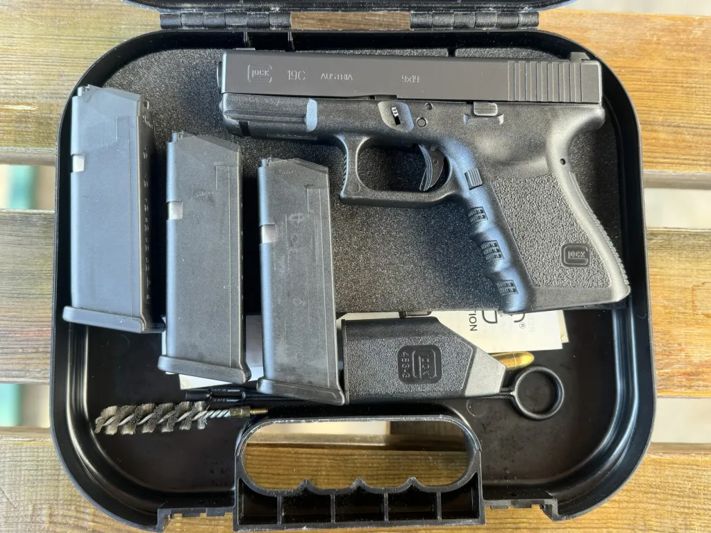 Glock 19 C - 4