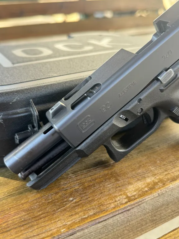 Glock 19 C - 2