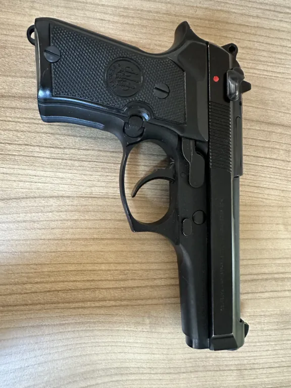 Silah Satılmıştır - 3