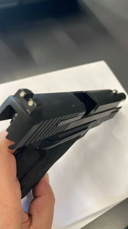 Sig Sauer P229 - 4