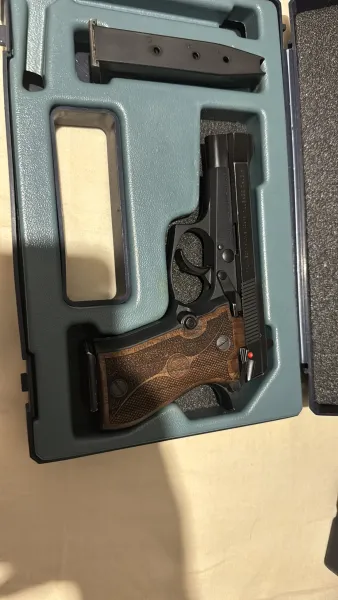 Baretta F84