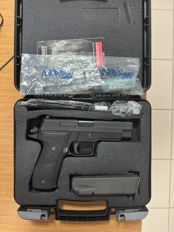Sig Sauer P226 Enhanced Elite - 4