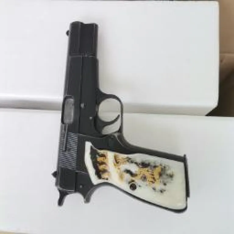 Sahibinden Bulundurma Ruhsatlı Fazla Mermi Atılmamış Temiz Kullanılmış 215 Rr Serisi Orjinal Boyalı - 4