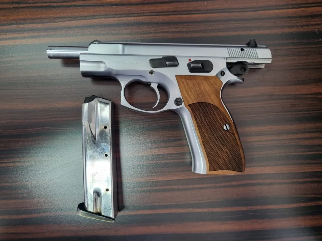 Kamu Görevli̇si̇nden Tertemi̇z Metali̇k Cz 75B 9Mm - 2