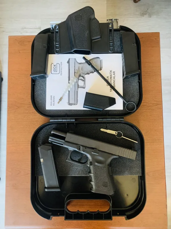 Kamu Personeli̇nden Sifir Ayarinda Glock - 1