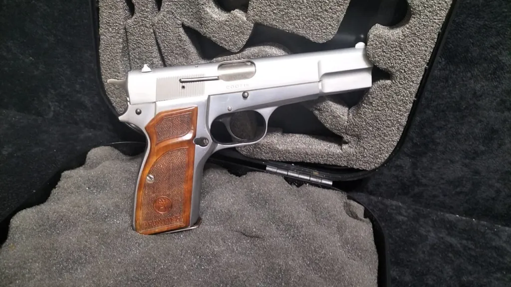Sifir Ayarinda Browni̇ng Çi̇zi̇ksi̇z Çok Temi̇z Kullanilmi̇ş Ruhsar Söresi̇ Az Kalmi̇ş Uygun Fi̇yat - 4