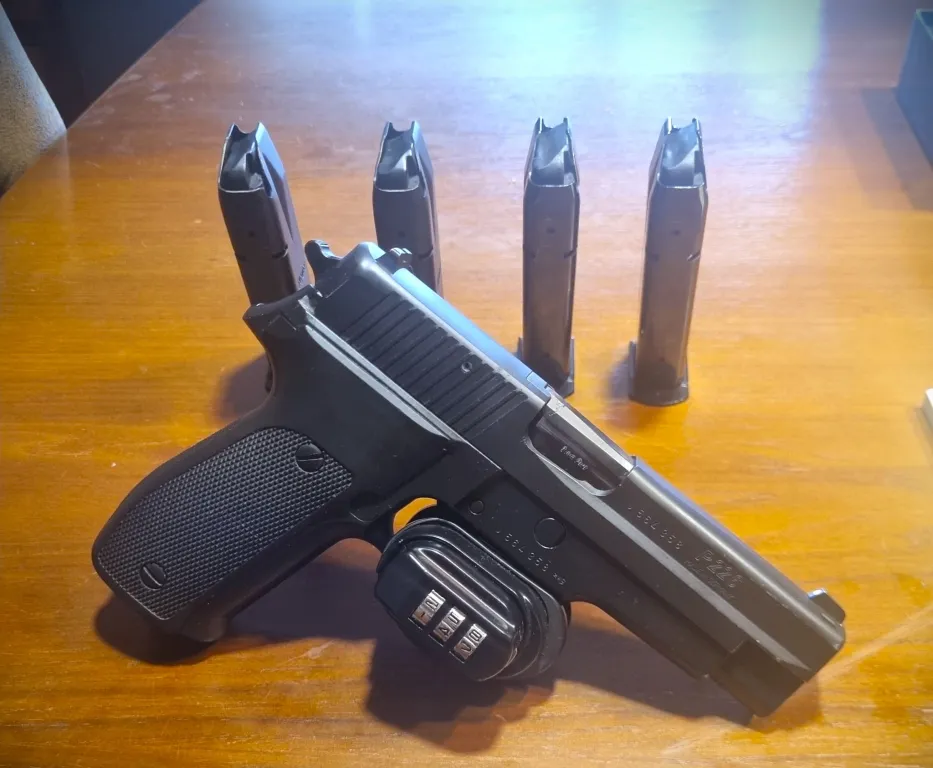Sig Sauer P226 - 4