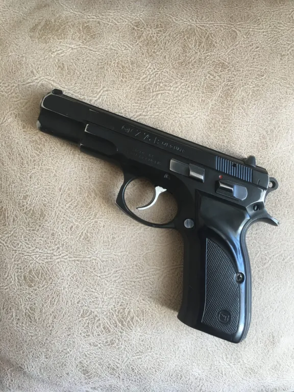 Emekli Polisten Taşıma Ruhsatlı Az Atış Yapılmış Orjinal Cz 75 B Silah Fiyatı 70 Tl Dir - 2