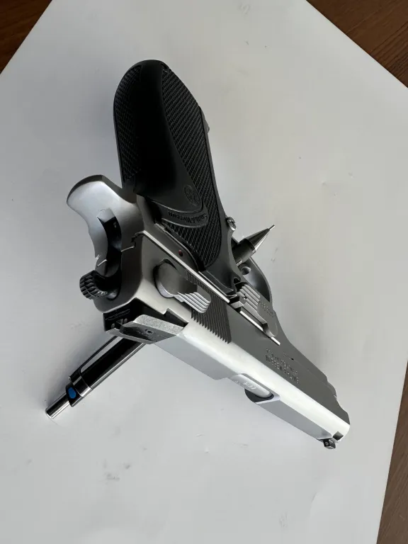 Smith Wesson 5906 - 5