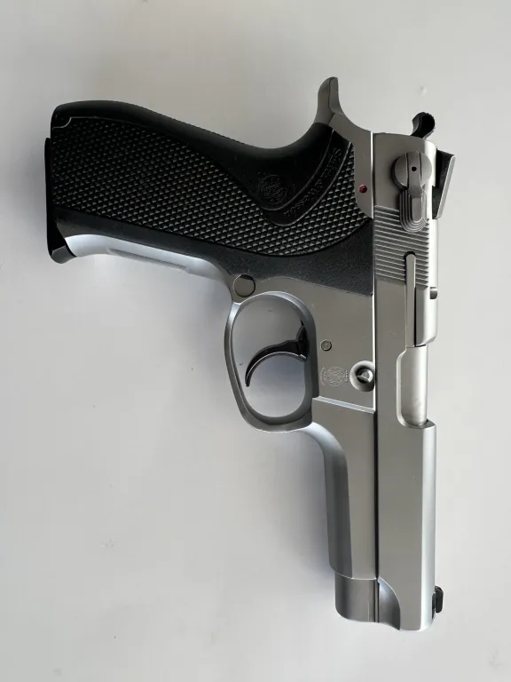 Smith Wesson 5906 - 2