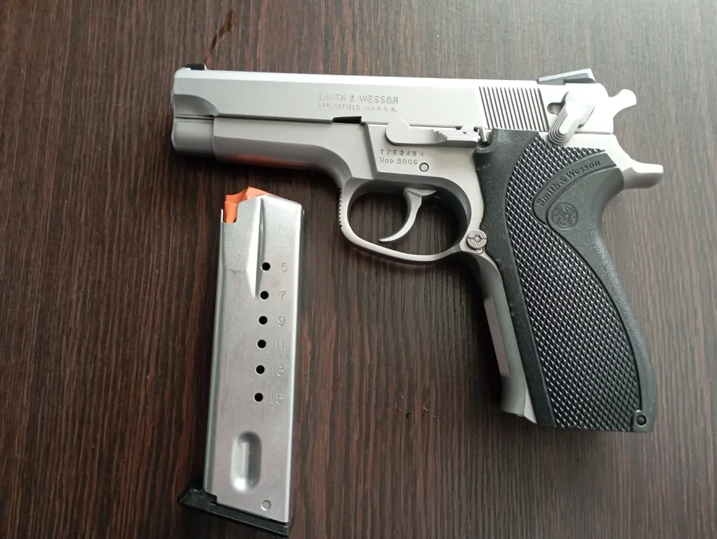 Smithwesson Tabanca - 1