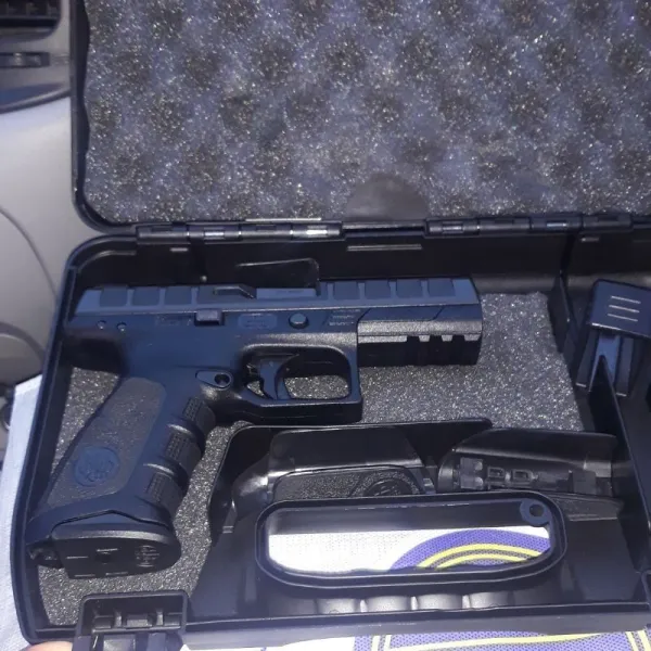 Beretta Apx 9Mm