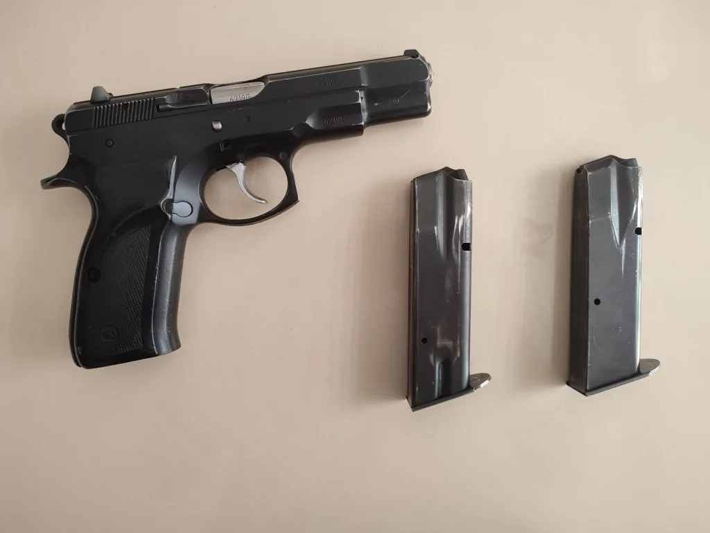 Polis Memurundan Cz75B - 2