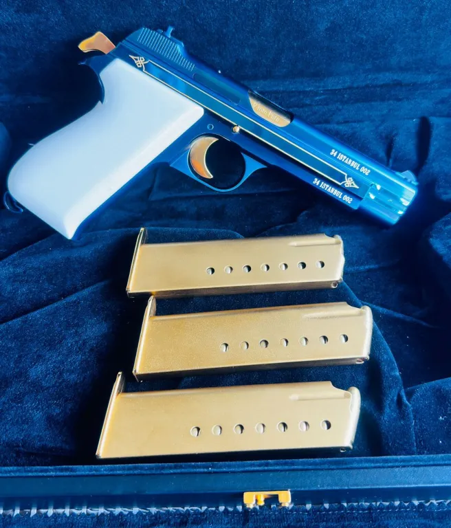 Sifir Sig P210 Helvetica