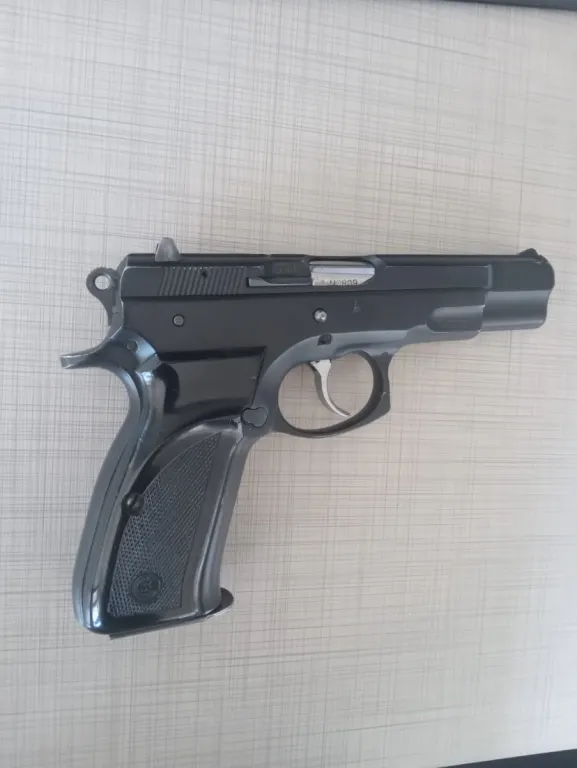 Polis Memurundan Acil Cz 75 B - 3