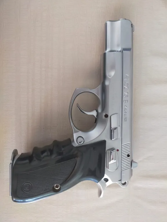 Memurdan Temiz Cz 75 B Eşsiz Temizlikte - 2
