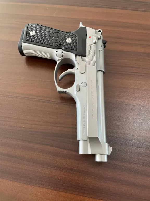 Yargı Mensubunun Koleksiyonundan Beretta 92 Fs İnox Modeli - 4