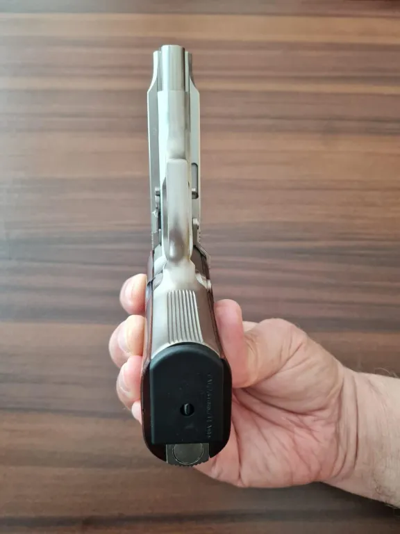 Yargı Mensubunun Koleksiyonundan Beretta F81 İnox Modeli - 5