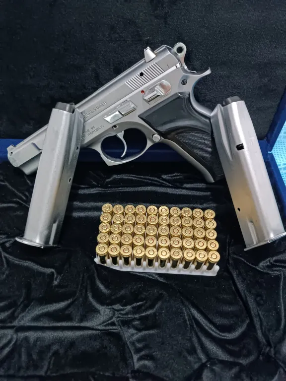 Özel Kutusuyla Emsalsi̇z Cz 75 - 1