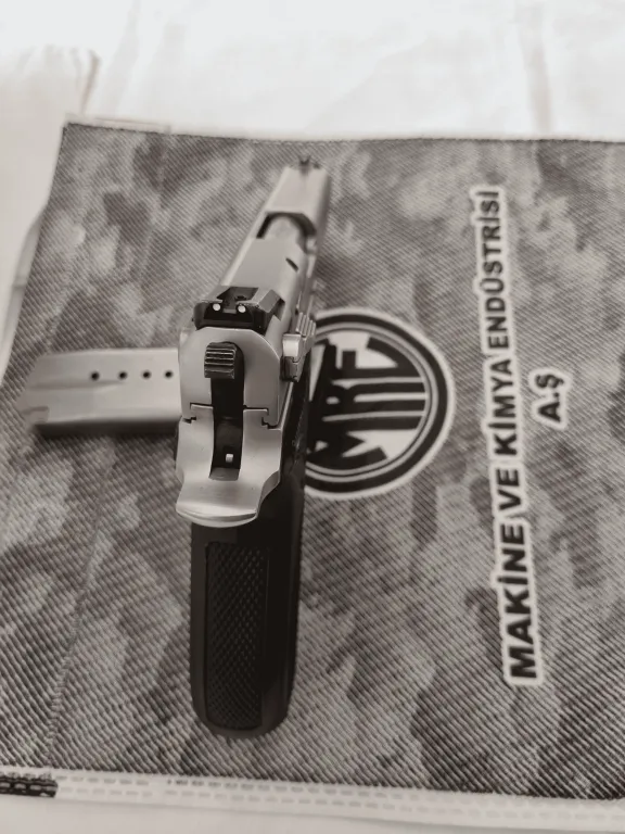 Sıfır Ayarında Smith Wesson 5906 - 5