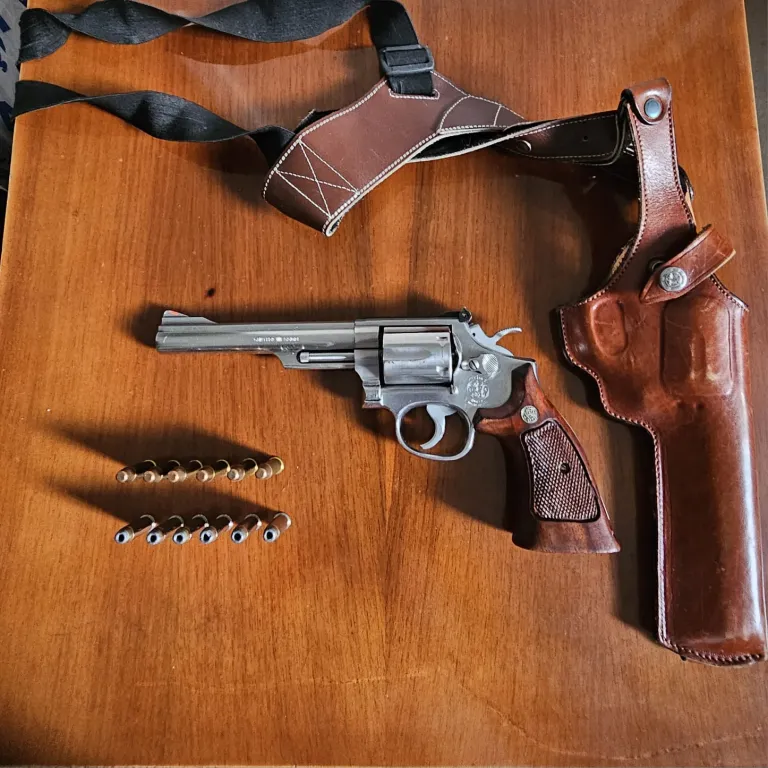 Farkli Sevenlere Uzun Namlu 357 Magnum - 3