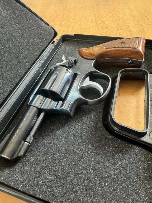 Smith Wesson - 2