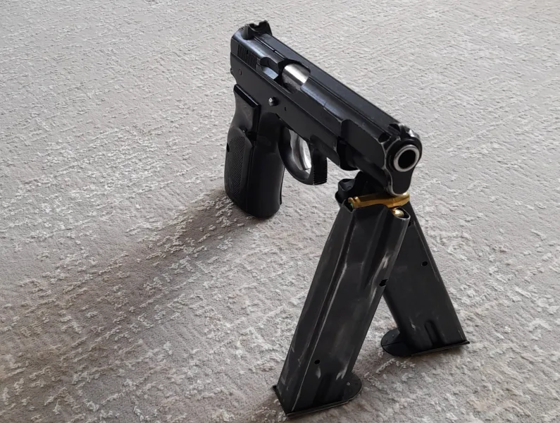 Cz 75 B Tabanca
