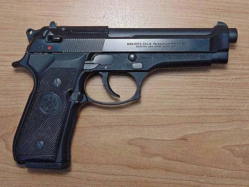 Emniyet Görevlisinden Satılık Beretta F92 2 Şarjör Orijinal Kutusu 1000 Ad Mermi Atılmıştır