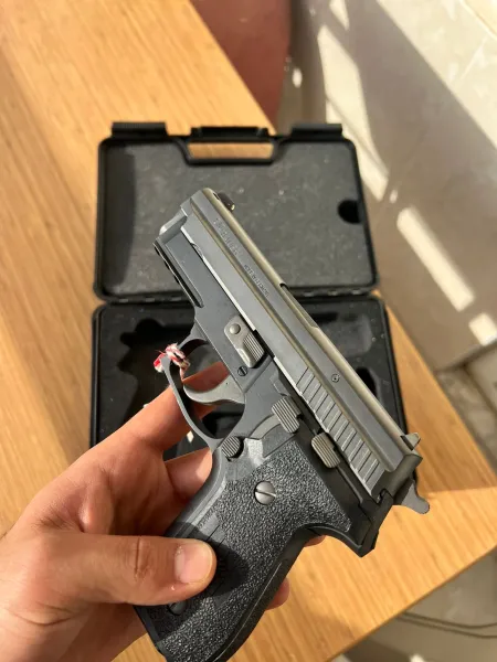 Sig Sauer P229 Also