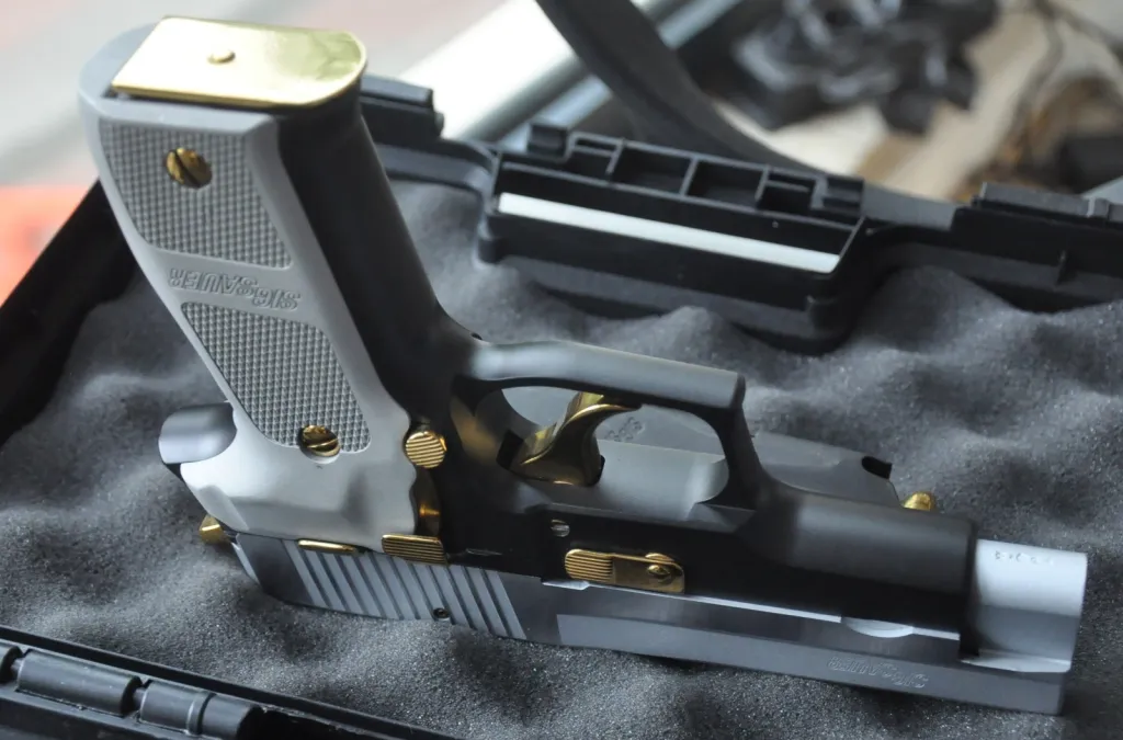 Si̇g Sauer P 226 - 3