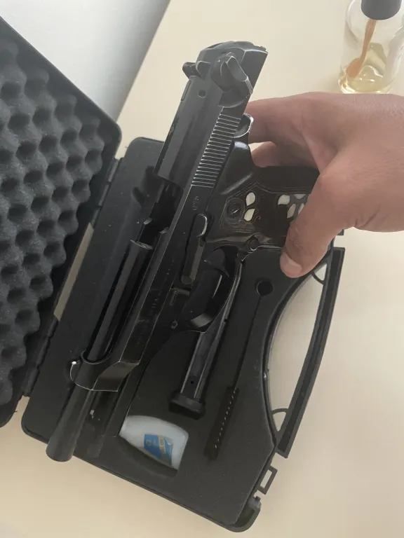 Beretta 92Fs - 5