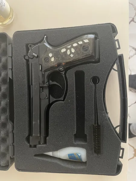 Beretta 92Fs