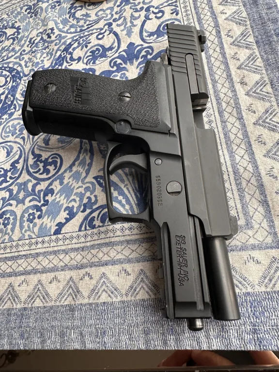 Sig Sauer P229 - 2