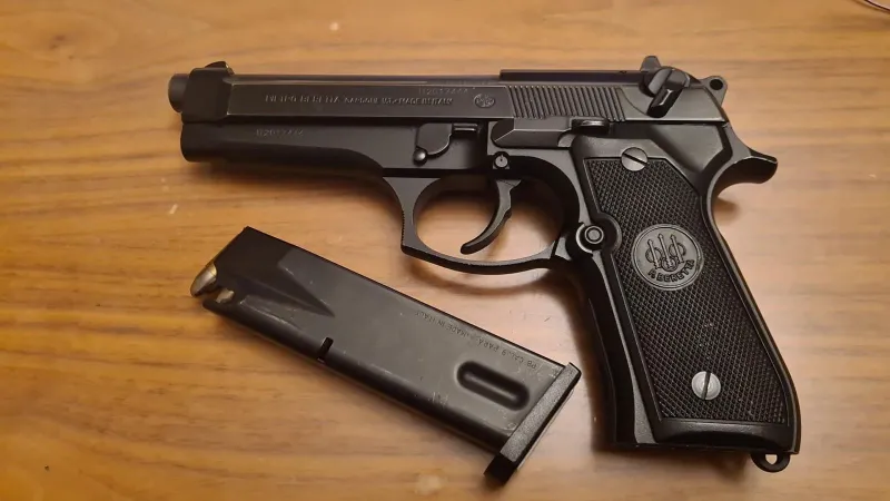 Beretta F92