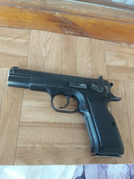 Emekli Emniyet Mensubundan Temiz Az Kullanılmış Sarsılmaz